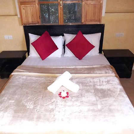 Latifa House Otel Sbiti Dış mekan fotoğraf