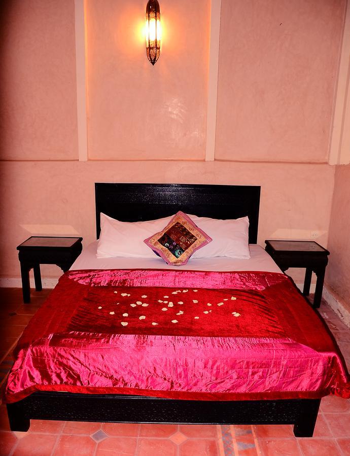 Latifa House Otel Sbiti Dış mekan fotoğraf
