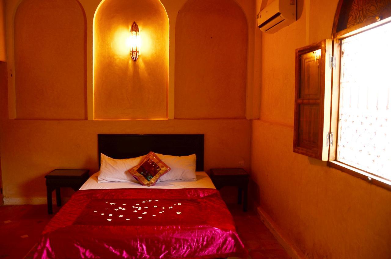 Latifa House Otel Sbiti Dış mekan fotoğraf